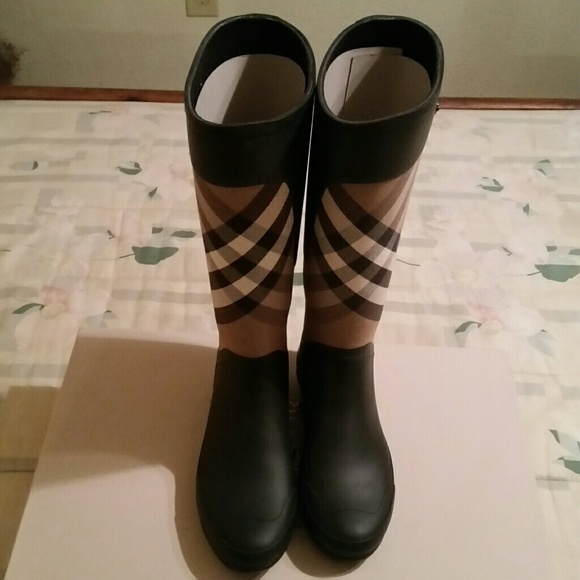 Burberry Shoes - Burberry Clemence Boots,Authentic,Sz 9, like NEW